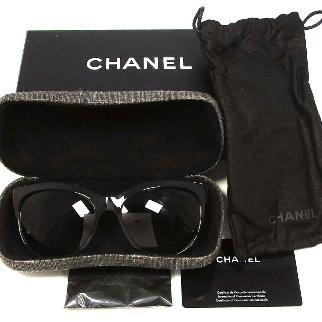【激レア】CHANEL シャネルサングラス　フェイクパール　5040 楽天市場】CHANEL シャネル サングラス フェイクパール スモーク